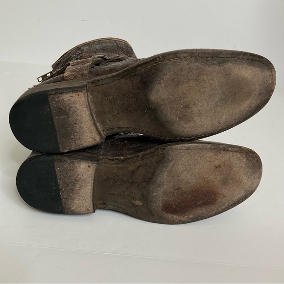 FRYE WOMEN'S PHILLIP STUDDED HARNESS BOOTS ROUND TOE Crackled Leather 9.5 Brown - Picture 10 of 15